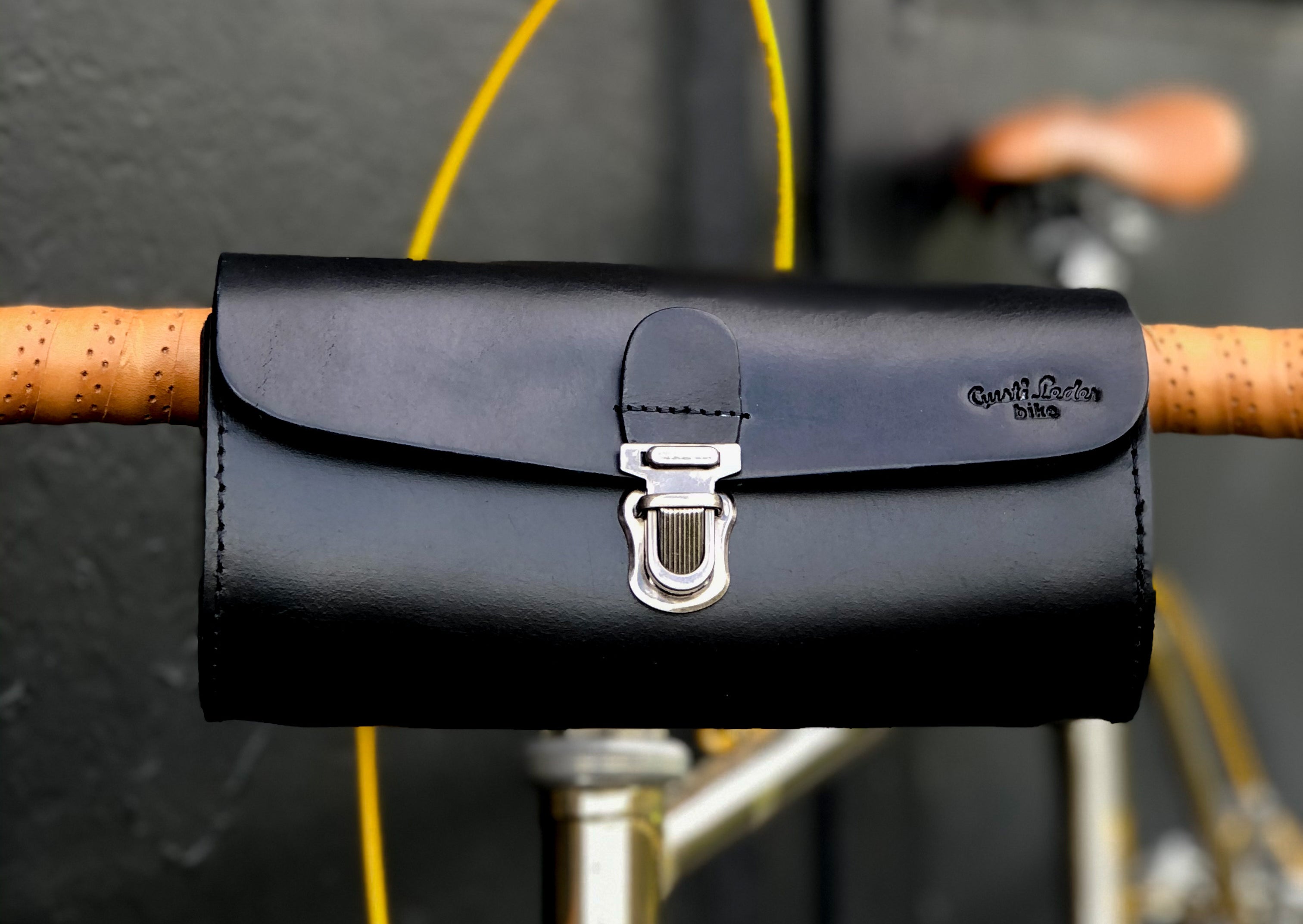 fahrradtasche schick Gusti Leather Bicycle Bag Saddle Bag Vintage for Brooks Saddles anti-theft Black Leather