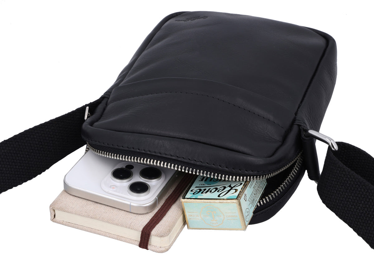 バッグ LAid Back Matte Black Body Bag バッグ LAid Back Matte Black Body Bag LAid Back Matte Black