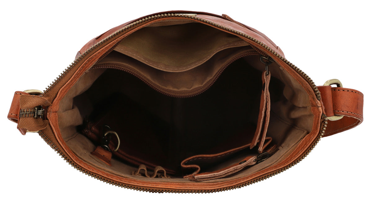 Brown leather shoulder bag 